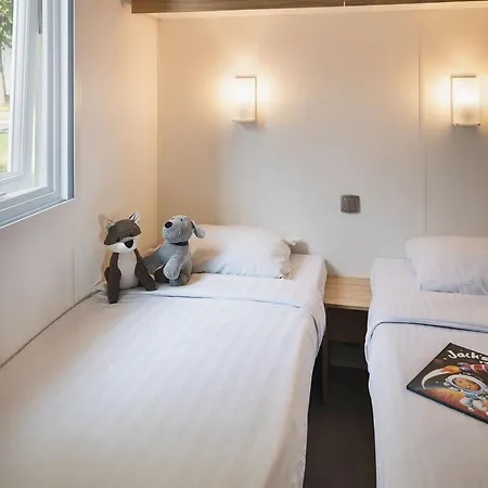 אתר קמפינג Camping La Vallee - Roan *